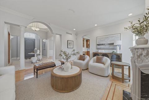 Tiny photo for 11361 W Plainfield Road, Indian Head Park, IL 60525 (MLS # 12571710)