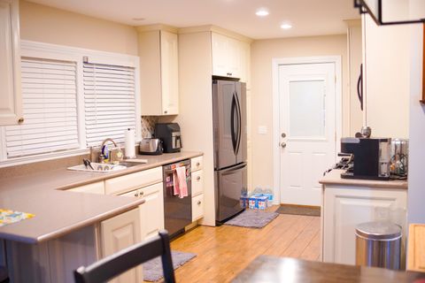 Tiny photo for 1911 Hazelwood Drive, Lindenhurst, IL 60046 (MLS # 12684072)