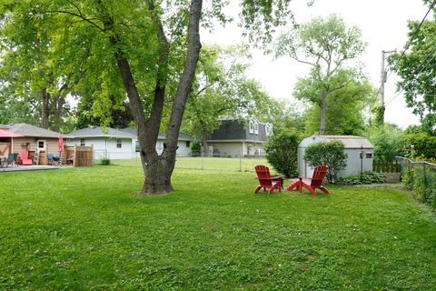 Tiny photo for 1911 Hazelwood Drive, Lindenhurst, IL 60046 (MLS # 12684072)