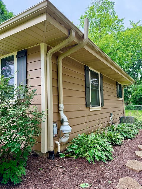 Tiny photo for 1911 Hazelwood Drive, Lindenhurst, IL 60046 (MLS # 12684072)