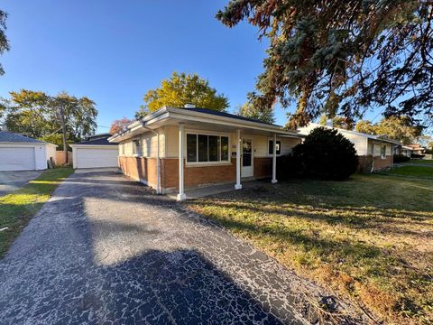 Photo of 15326 Dorchester Avenue, Dolton, IL 60419 (MLS # 12512845)
