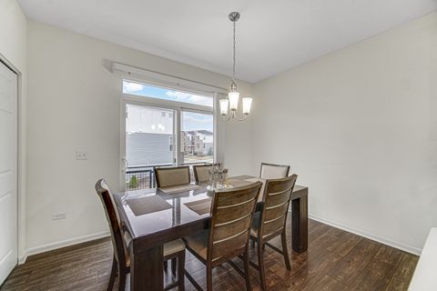 Tiny photo for 3S528 Cambridge Court, Warrenville, IL 60555 (MLS # 12592648)