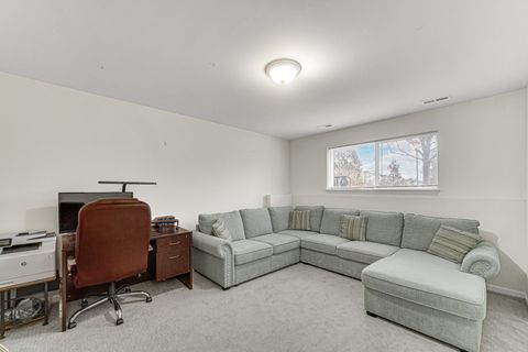 Tiny photo for 3S528 Cambridge Court, Warrenville, IL 60555 (MLS # 12592648)