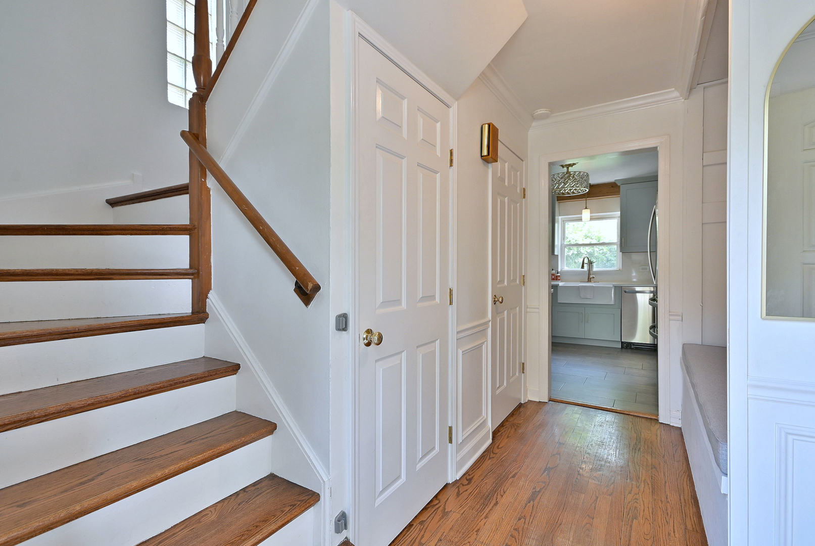 593 S Edgewood Avenue