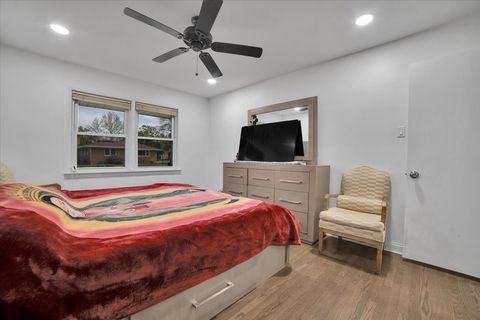 Tiny photo for 5549 W 102nd Street, Oak Lawn, IL 60453 (MLS # 12642120)