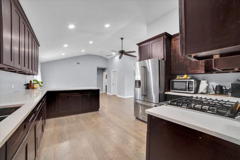 Tiny photo for 5549 W 102nd Street, Oak Lawn, IL 60453 (MLS # 12642120)