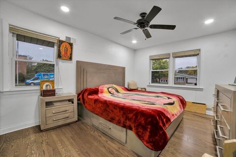 Tiny photo for 5549 W 102nd Street, Oak Lawn, IL 60453 (MLS # 12642120)