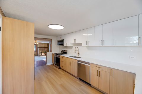 Tiny photo for 20836 N Catalpa Street, Deerfield, IL 60015 (MLS # 12596582)