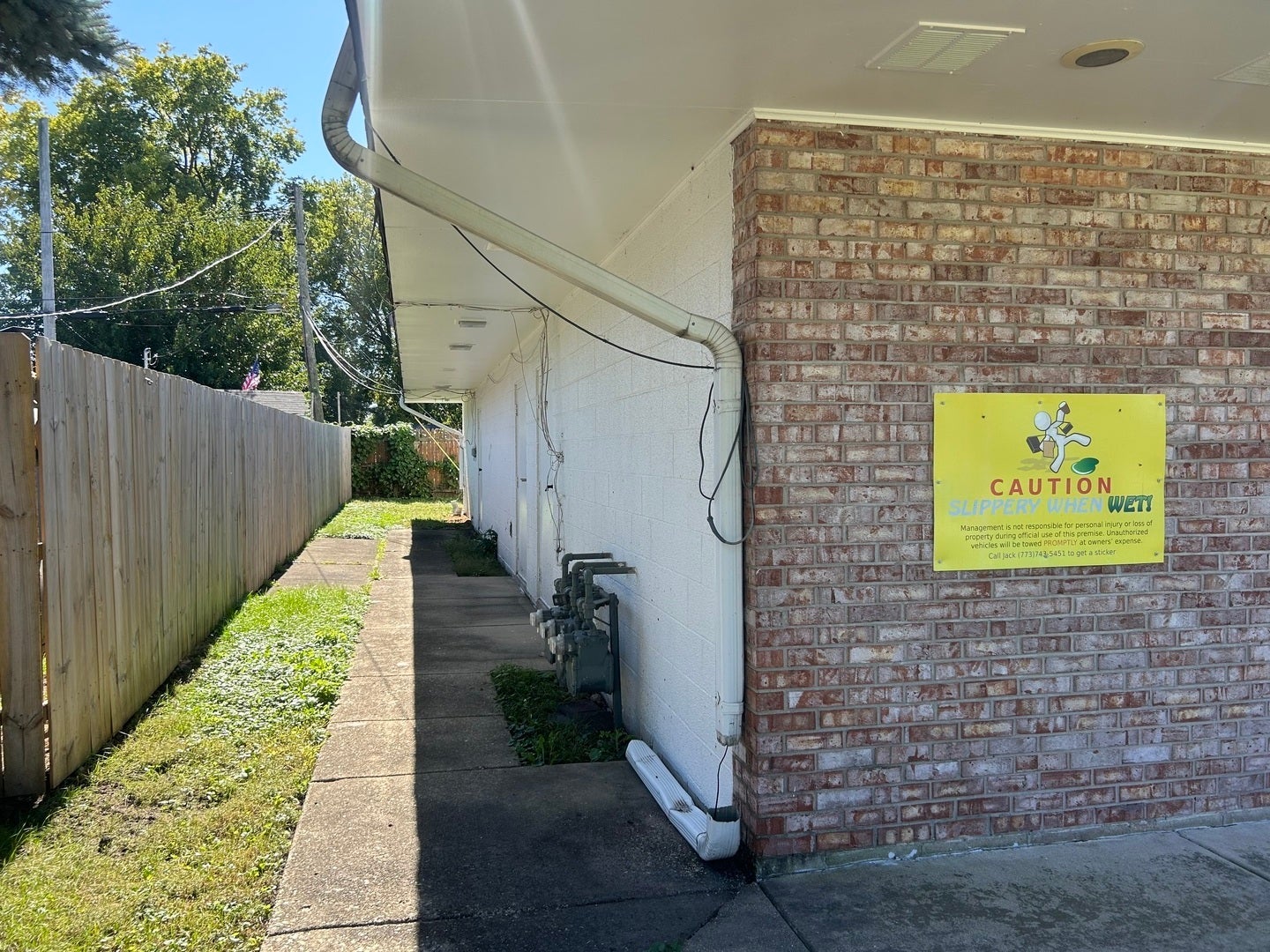 853 N Highland Avenue