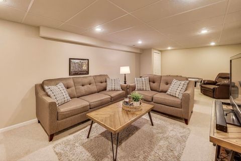 Tiny photo for 461 Evergreen Drive, Vernon Hills, IL 60061 (MLS # 12520600)