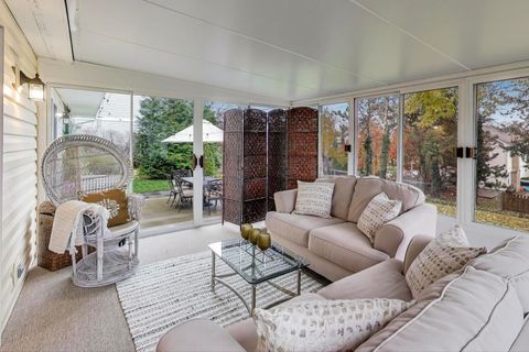 Tiny photo for 461 Evergreen Drive, Vernon Hills, IL 60061 (MLS # 12520600)