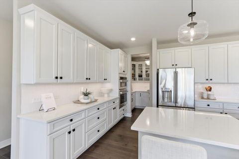 Tiny photo for 110 39th Street, Downers Grove, IL 60515 (MLS # 12520063)