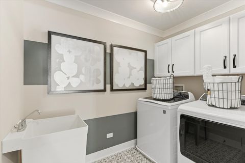 Tiny photo for 110 39th Street, Downers Grove, IL 60515 (MLS # 12520063)