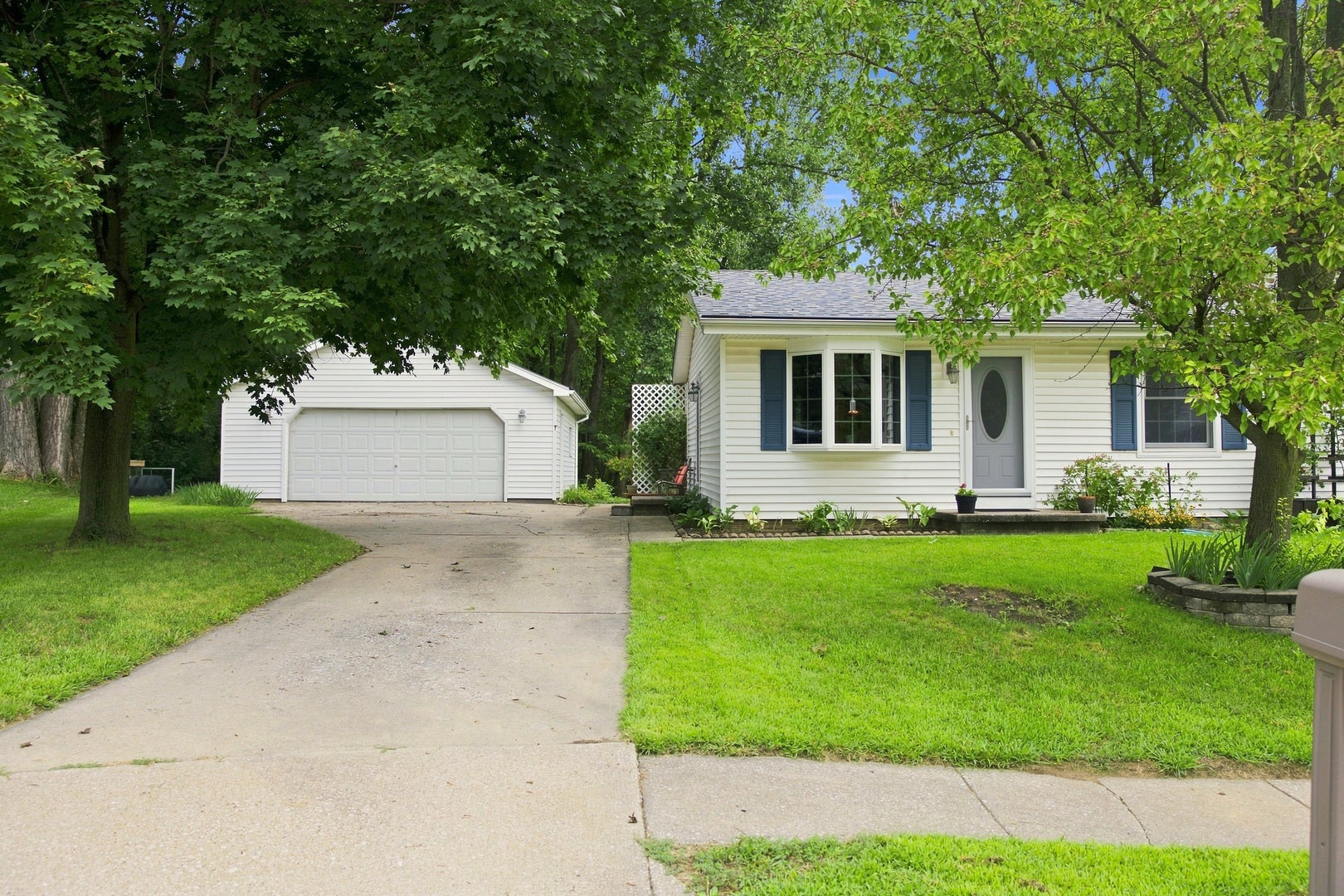 1313 101st Ave Court W