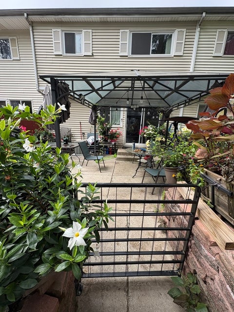 Tiny photo for 459 Yorkshire Square, Bolingbrook, IL 60440 (MLS # 12765670)