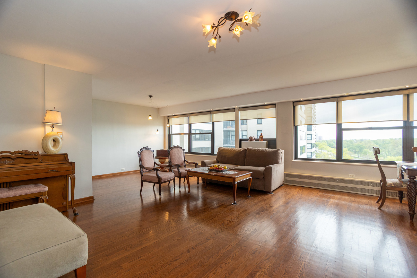 3410 N Lake Shore Drive 9A