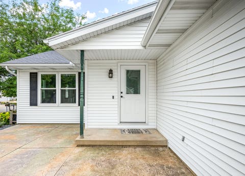Tiny photo for 2831 Rutherford Drive, Bloomington, IL 61705 (MLS # 12716638)