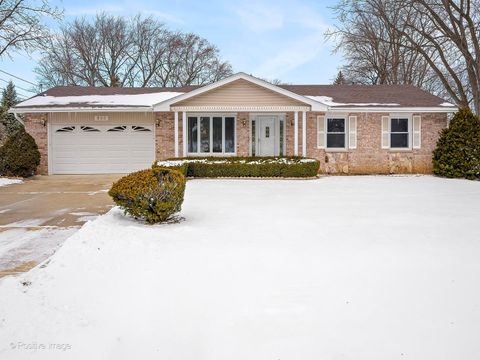 Photo of 322 68th Street, Darien, IL 60561 (MLS # 12548884)