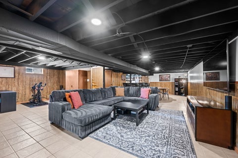 Tiny photo for 603 W Saint Aubin Drive, Addison, IL 60101 (MLS # 12744813)