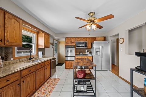 Tiny photo for 603 W Saint Aubin Drive, Addison, IL 60101 (MLS # 12744813)