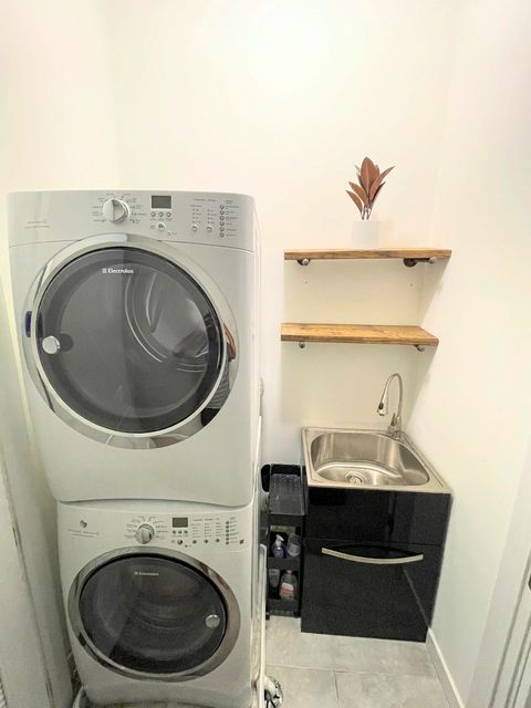 Tiny photo for 1506 W Superior Street #1, Chicago, IL 60642 (MLS # 12680999)