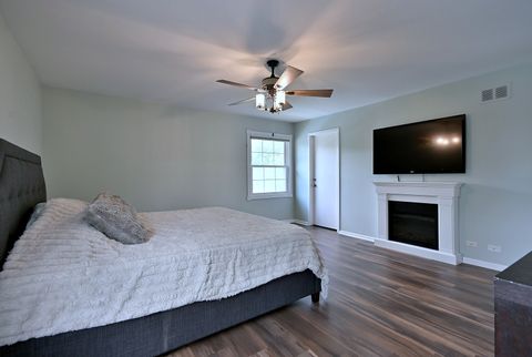 Tiny photo for 101 E Bryn Mawr Avenue, Itasca, IL 60143 (MLS # 12713457)