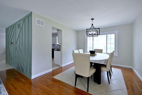 Tiny photo for 101 E Bryn Mawr Avenue, Itasca, IL 60143 (MLS # 12713457)