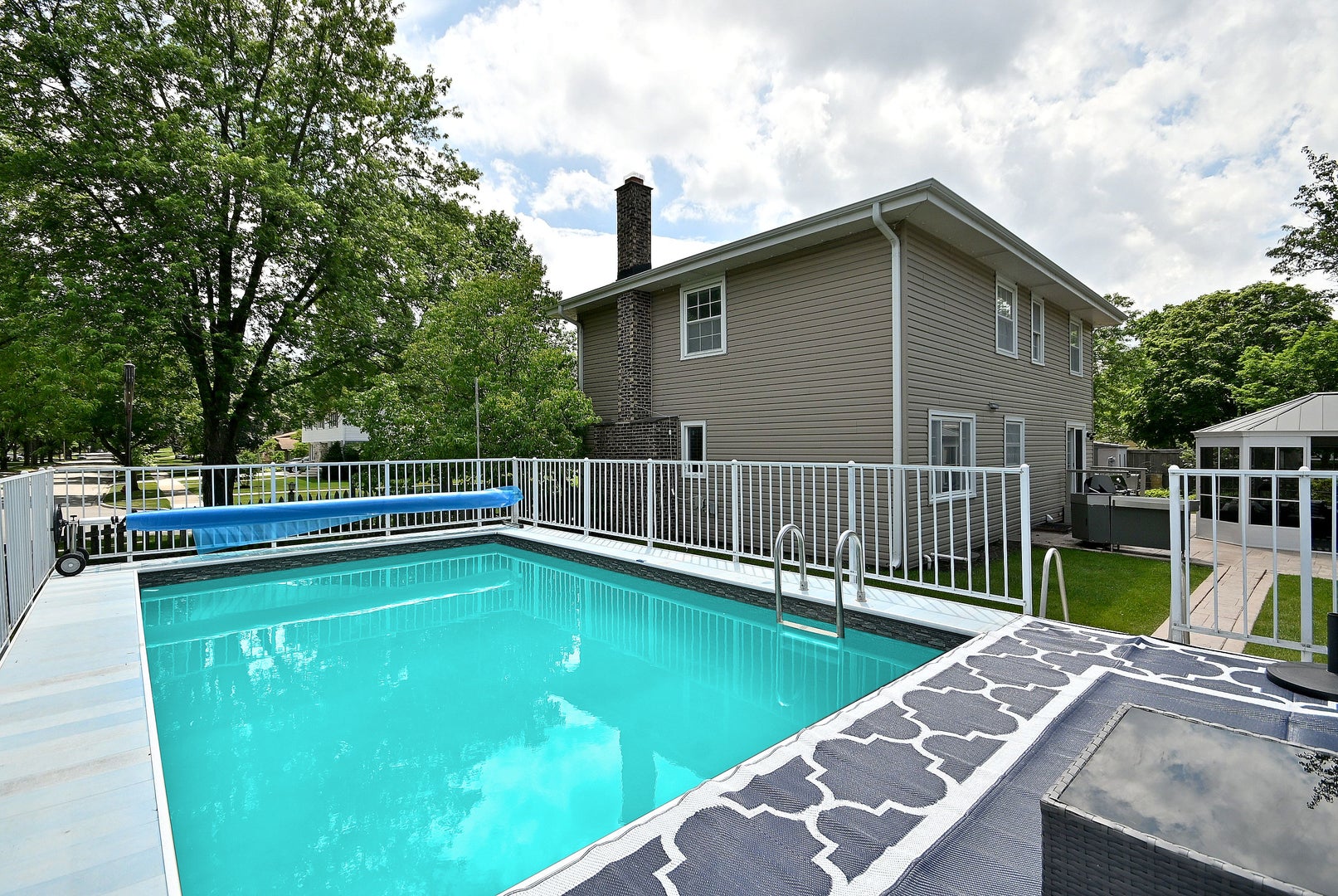 101 E Bryn Mawr Avenue
