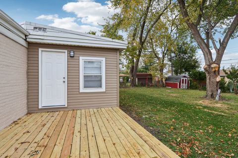 Tiny photo for 5924 W 109th Street, Chicago Ridge, IL 60415 (MLS # 12506948)