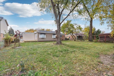 Tiny photo for 5924 W 109th Street, Chicago Ridge, IL 60415 (MLS # 12506948)