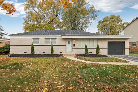 Tiny photo for 5924 W 109th Street, Chicago Ridge, IL 60415 (MLS # 12506948)