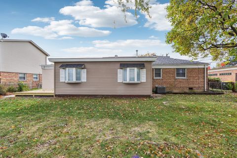 Tiny photo for 5924 W 109th Street, Chicago Ridge, IL 60415 (MLS # 12506948)