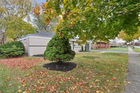 Tiny photo for 5924 W 109th Street, Chicago Ridge, IL 60415 (MLS # 12506948)
