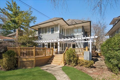 Tiny photo for 829 Elmwood Avenue, Wilmette, IL 60091 (MLS # 12586823)