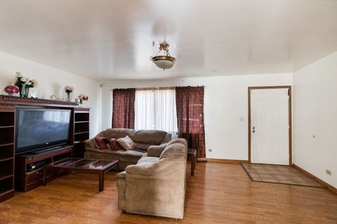 Tiny photo for 10435 W Chaplin Avenue, Beach Park, IL 60099 (MLS # 12575374)