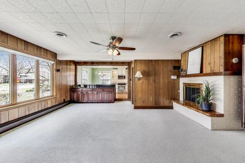 Tiny photo for 708 S Edgewood Lane, Mount Prospect, IL 60056 (MLS # 12399188)