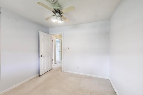 Tiny photo for 708 S Edgewood Lane, Mount Prospect, IL 60056 (MLS # 12399188)