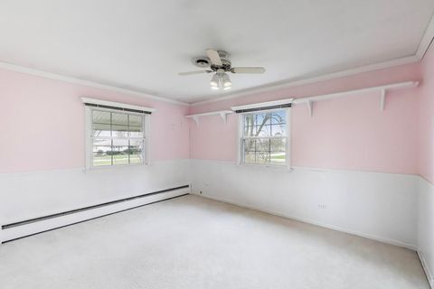 Tiny photo for 708 S Edgewood Lane, Mount Prospect, IL 60056 (MLS # 12399188)