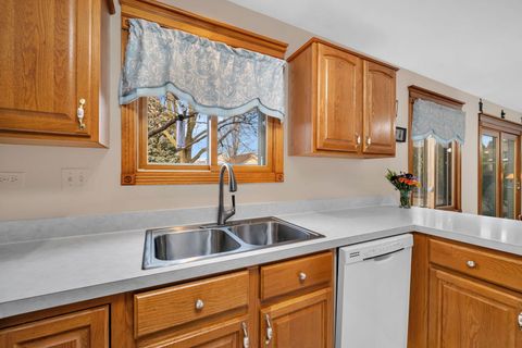 Tiny photo for 123 Fox Chase Drive S, Oswego, IL 60543 (MLS # 12576477)