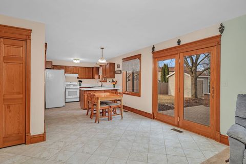 Tiny photo for 123 Fox Chase Drive S, Oswego, IL 60543 (MLS # 12576477)