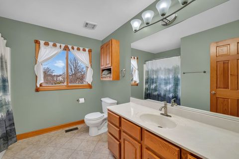 Tiny photo for 123 Fox Chase Drive S, Oswego, IL 60543 (MLS # 12576477)