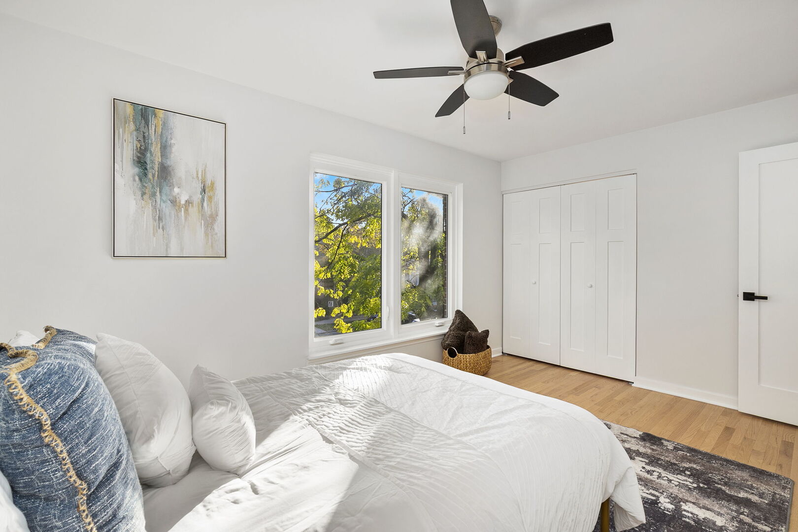 Chicago, Illinois 60651, United States, 3 Bedrooms Bedrooms, ,3 BathroomsBathrooms,Residential,Active,239702