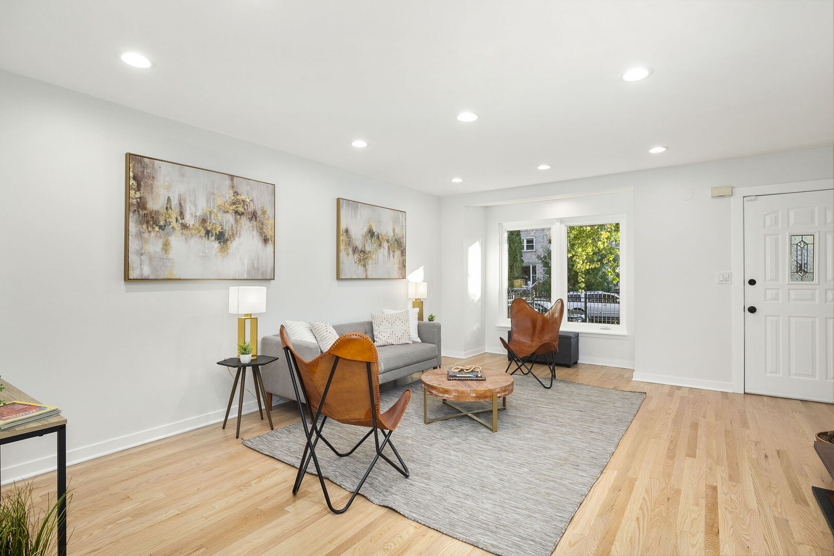 3342 W Le Moyne Street