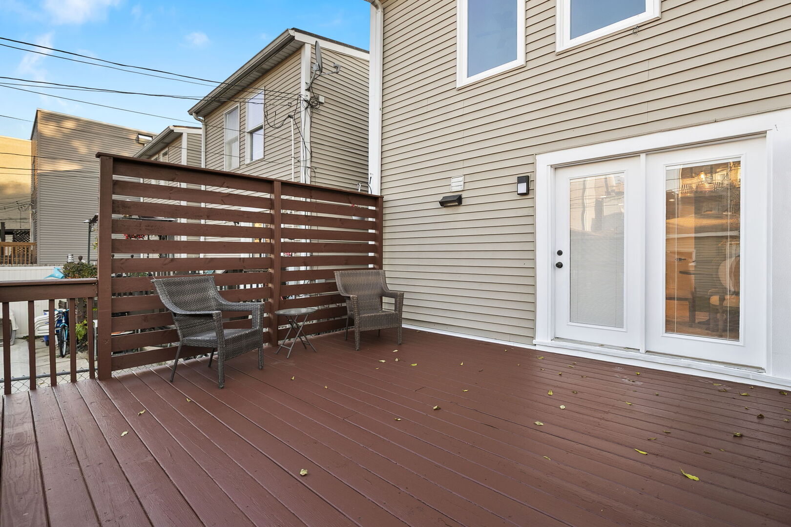 Chicago, Illinois 60651, United States, 3 Bedrooms Bedrooms, ,3 BathroomsBathrooms,Residential,Active,239702