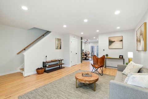 Tiny photo for 3342 W Le Moyne Street, Chicago, IL 60651 (MLS # 12510420)