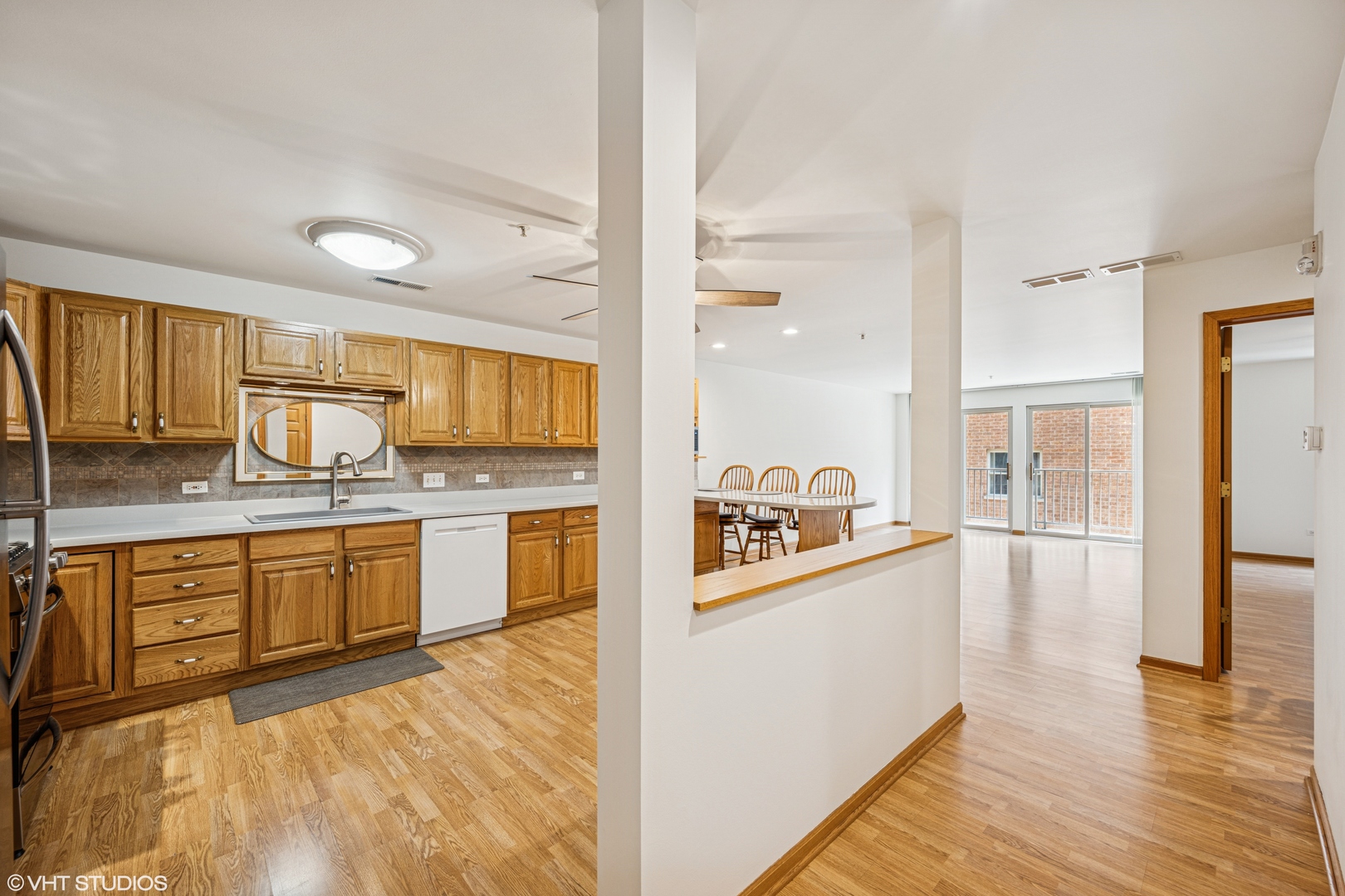 27 E Hattendorf Avenue 213