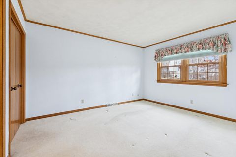 Tiny photo for 4610 34th Avenue, Moline, IL 61265 (MLS # 12557718)