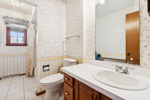 Tiny photo for 4610 34th Avenue, Moline, IL 61265 (MLS # 12557718)