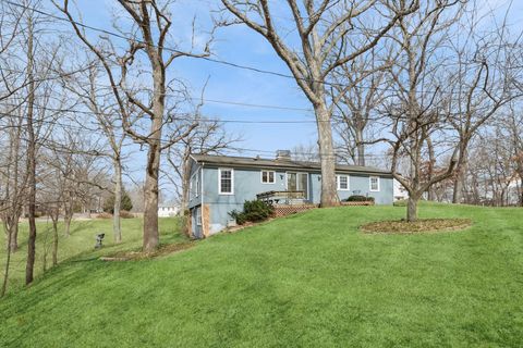 Tiny photo for 4610 34th Avenue, Moline, IL 61265 (MLS # 12557718)