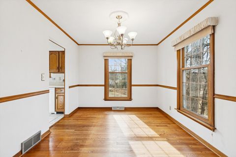 Tiny photo for 4610 34th Avenue, Moline, IL 61265 (MLS # 12557718)